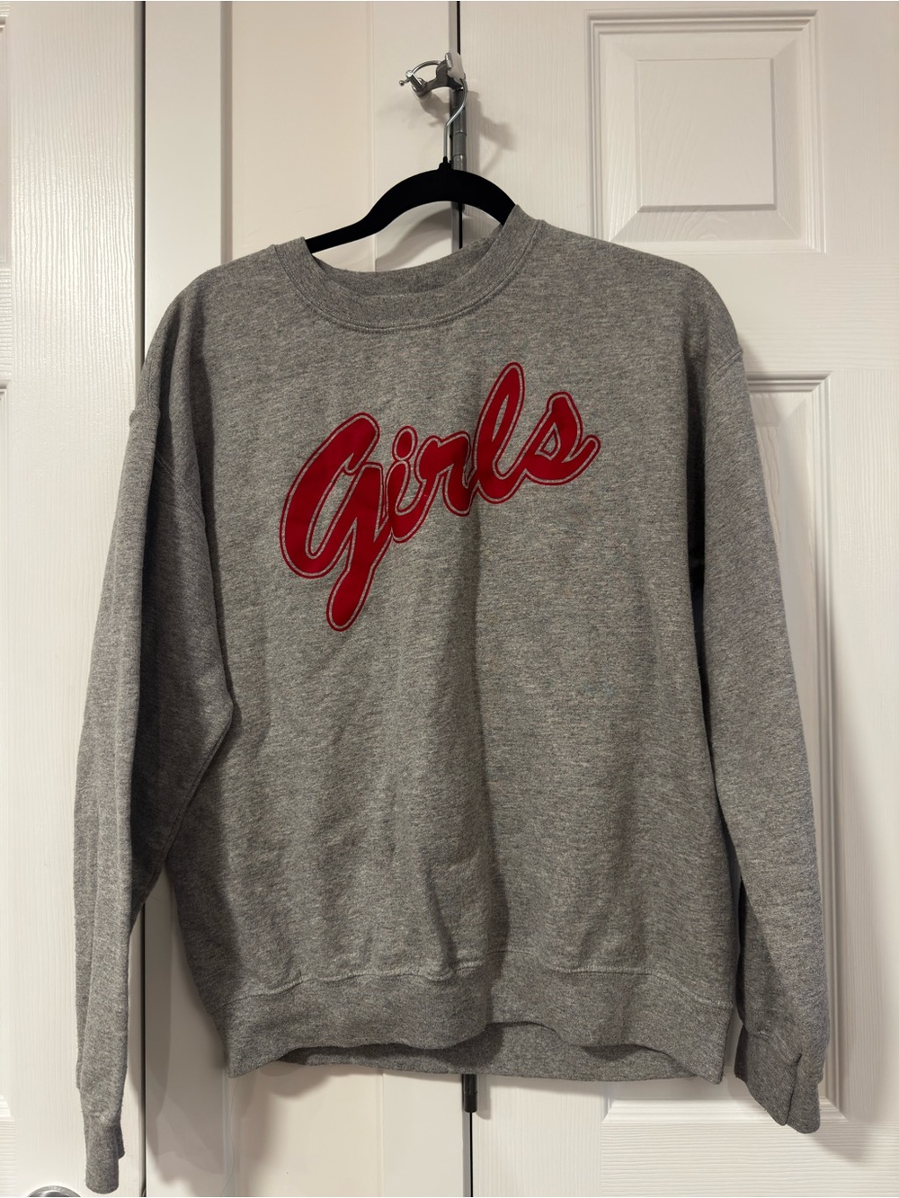 ‘Girls’ Crewneck Sweatshirt -women’s small